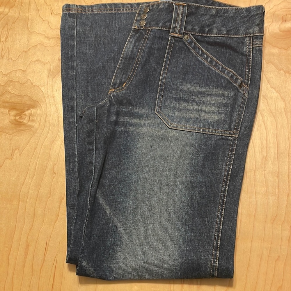 NWOT OLD NAVY FLARE JEANS WITH A STRAP ON BOTTOM OF PANT LEG WITH BUTTON